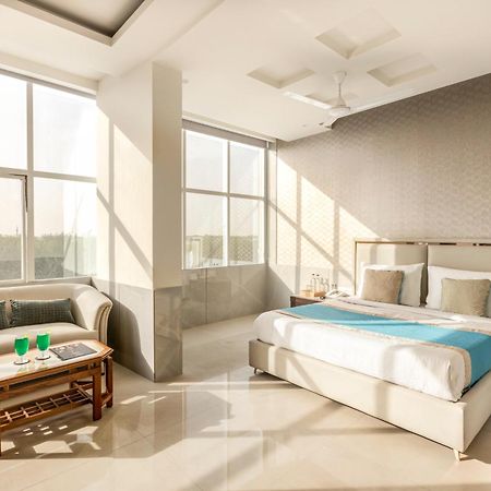 ניו דלהי Hotel Aero Star Near Delhi Airport מראה חיצוני תמונה