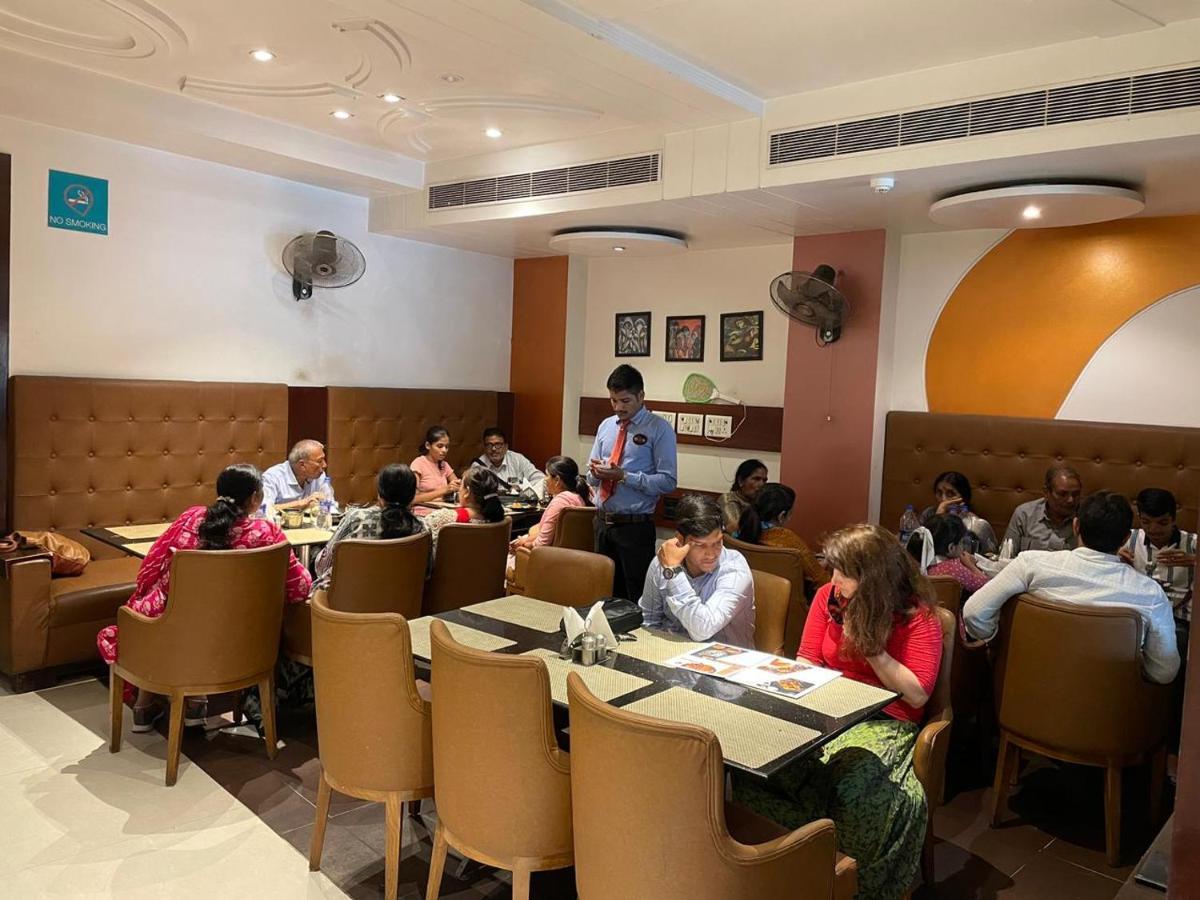 ניו דלהי Hotel Aero Star Near Delhi Airport מראה חיצוני תמונה