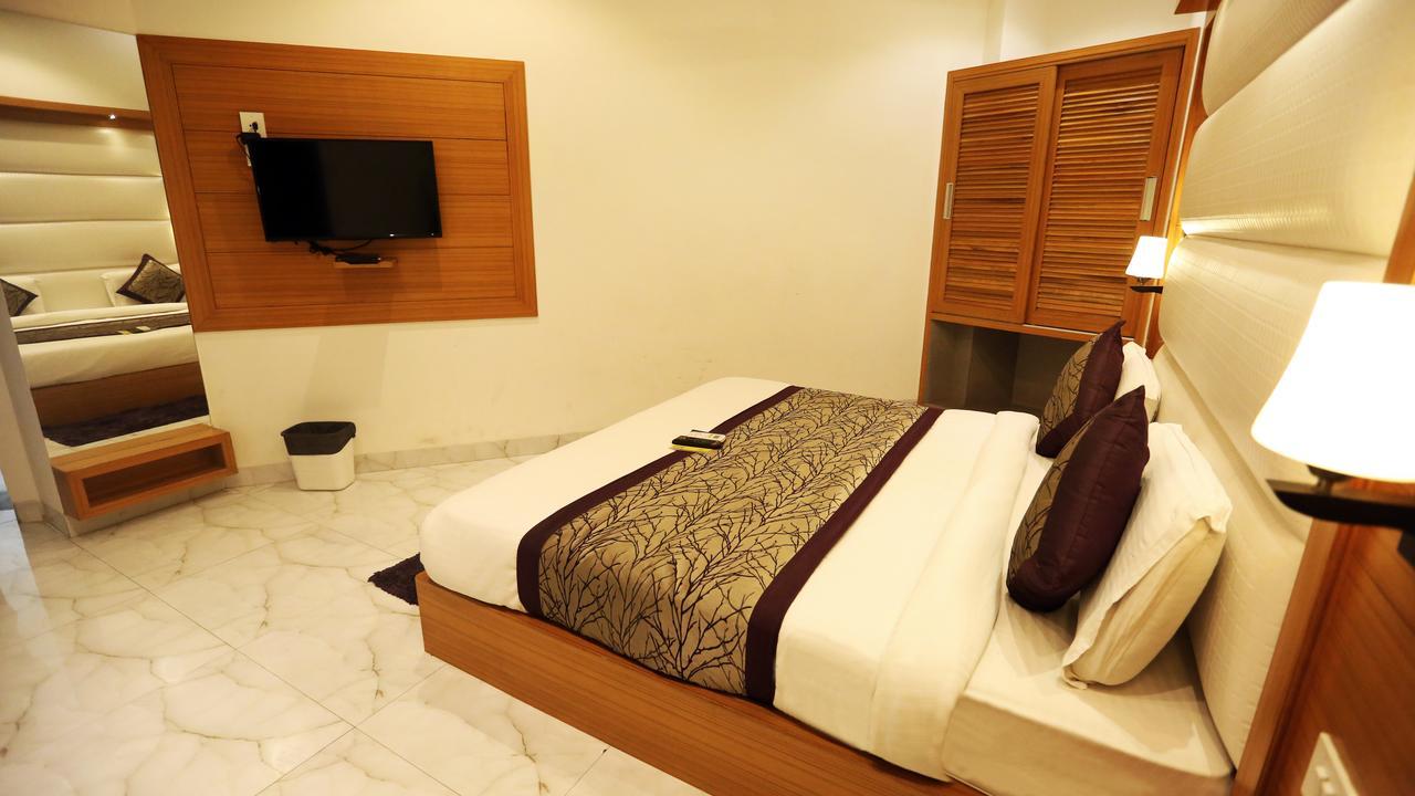 ניו דלהי Hotel Aero Star Near Delhi Airport מראה חיצוני תמונה