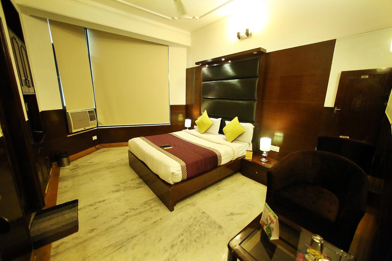 ניו דלהי Hotel Aero Star Near Delhi Airport מראה חיצוני תמונה