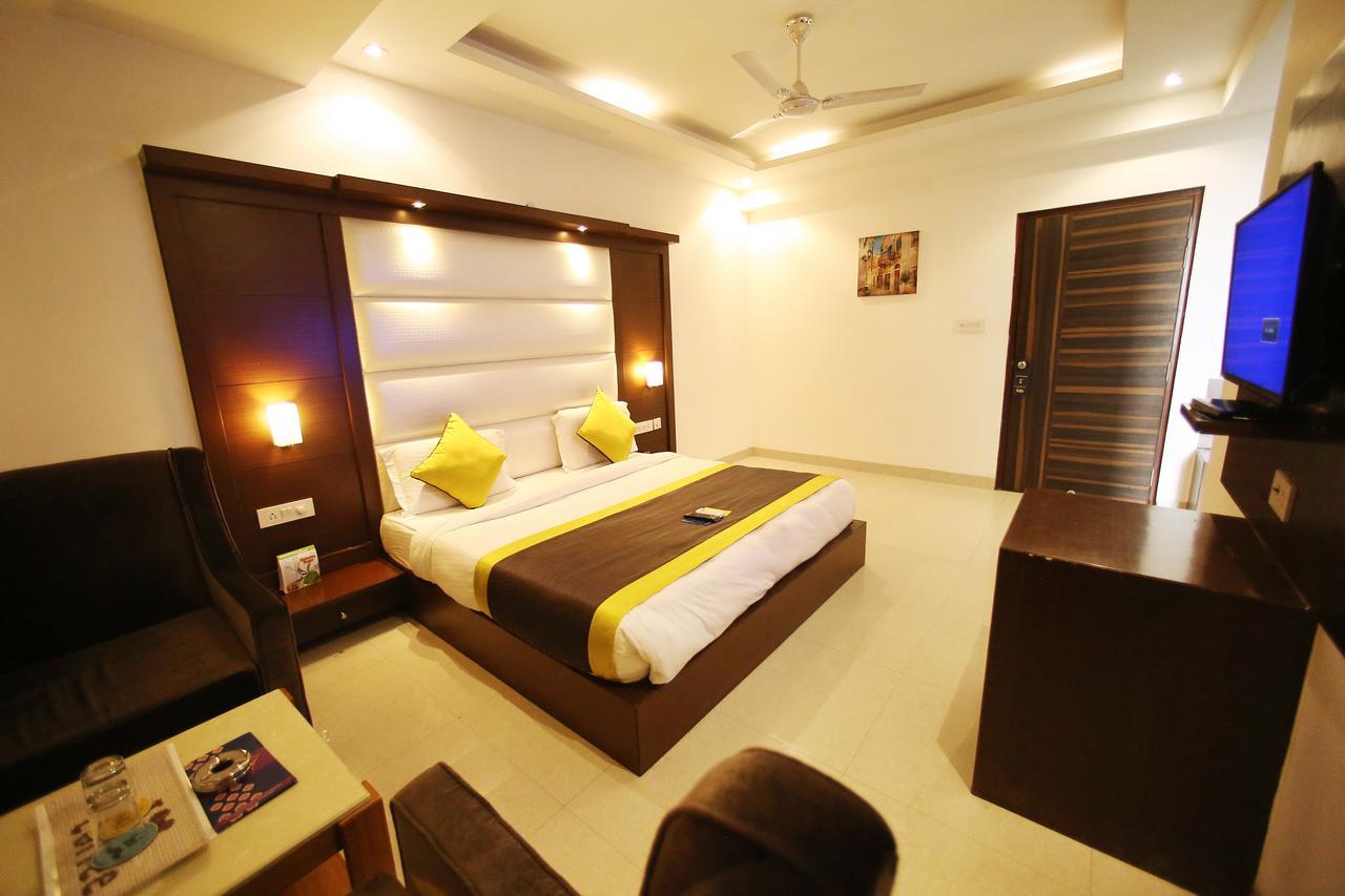 ניו דלהי Hotel Aero Star Near Delhi Airport מראה חיצוני תמונה