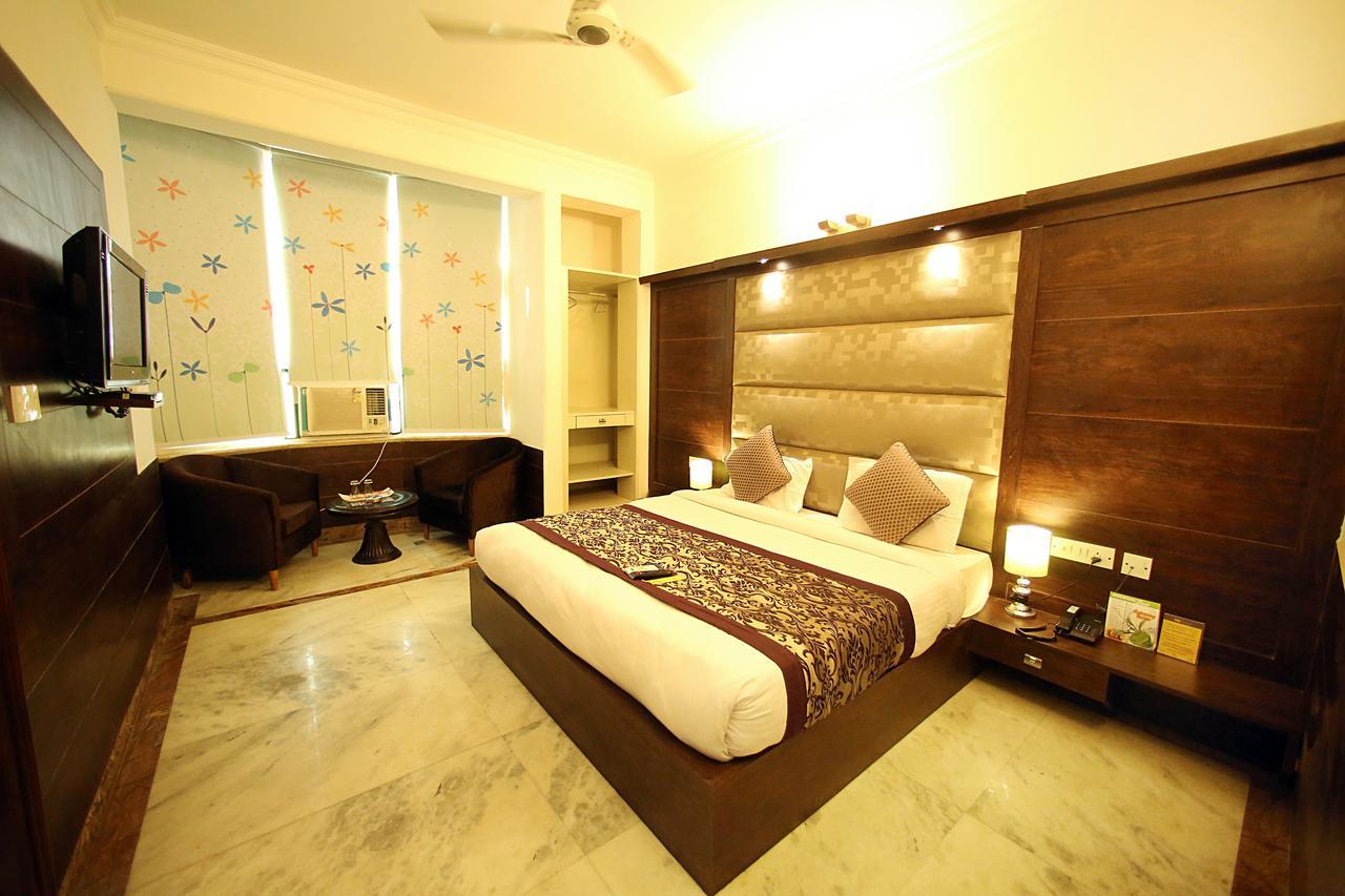 ניו דלהי Hotel Aero Star Near Delhi Airport מראה חיצוני תמונה