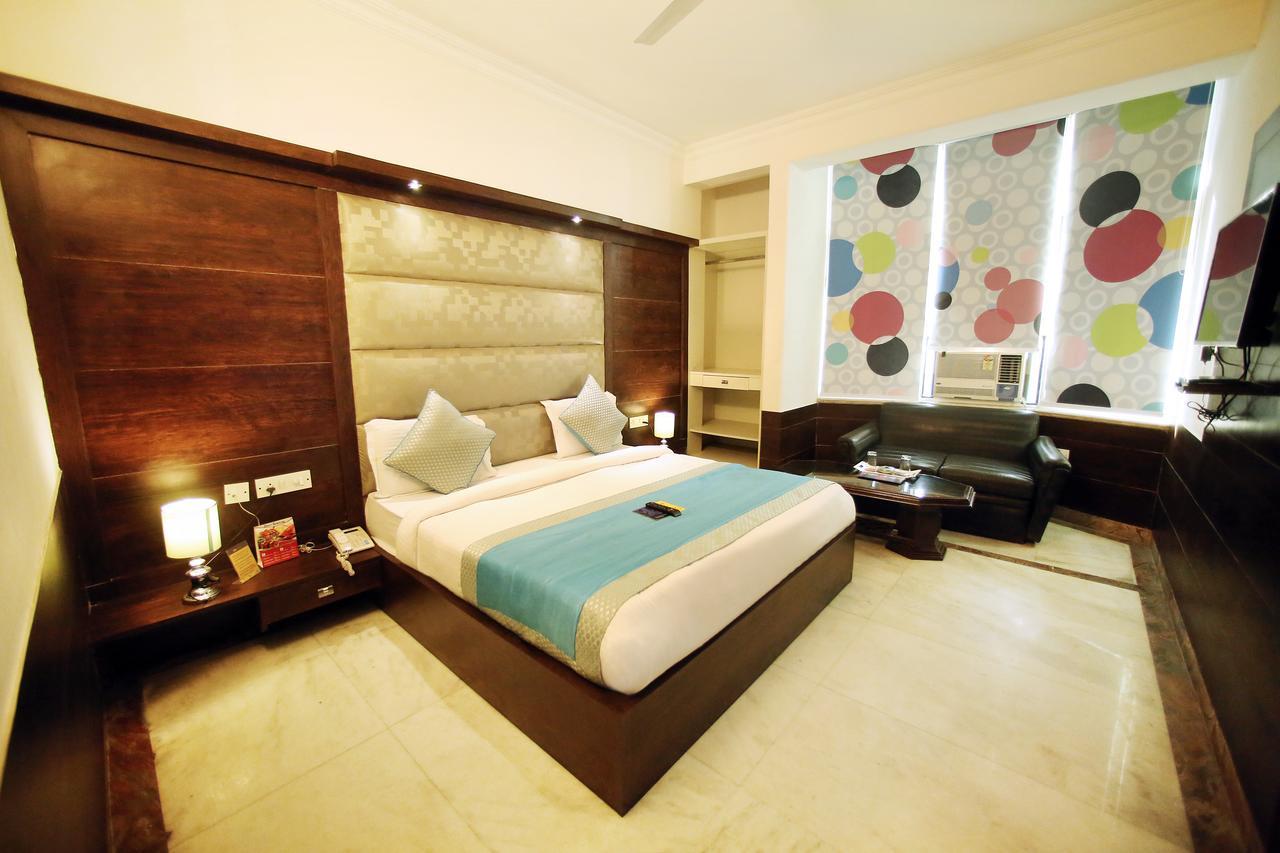 ניו דלהי Hotel Aero Star Near Delhi Airport מראה חיצוני תמונה