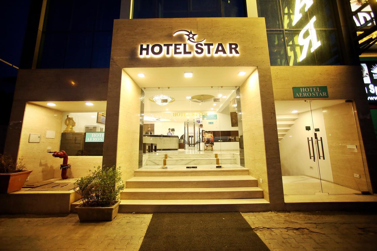 ניו דלהי Hotel Aero Star Near Delhi Airport מראה חיצוני תמונה
