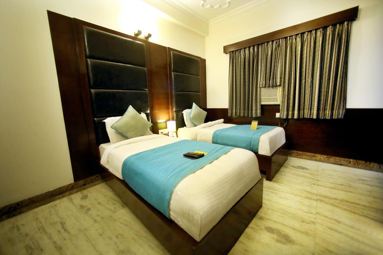 ניו דלהי Hotel Aero Star Near Delhi Airport מראה חיצוני תמונה