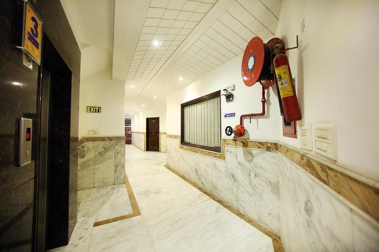 ניו דלהי Hotel Aero Star Near Delhi Airport מראה חיצוני תמונה