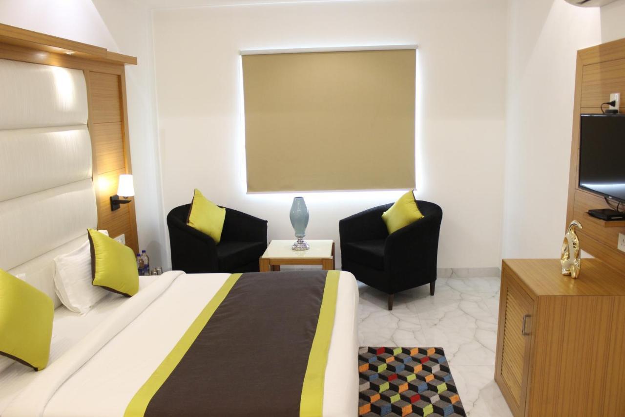 ניו דלהי Hotel Aero Star Near Delhi Airport מראה חיצוני תמונה