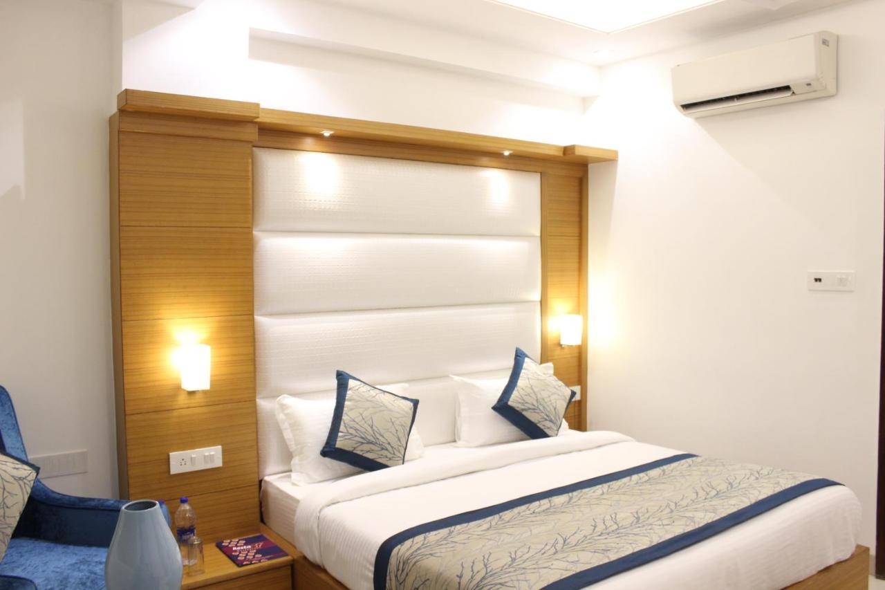 ניו דלהי Hotel Aero Star Near Delhi Airport מראה חיצוני תמונה