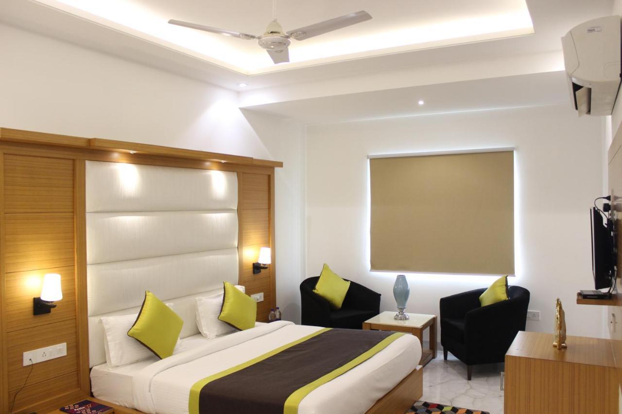 ניו דלהי Hotel Aero Star Near Delhi Airport מראה חיצוני תמונה