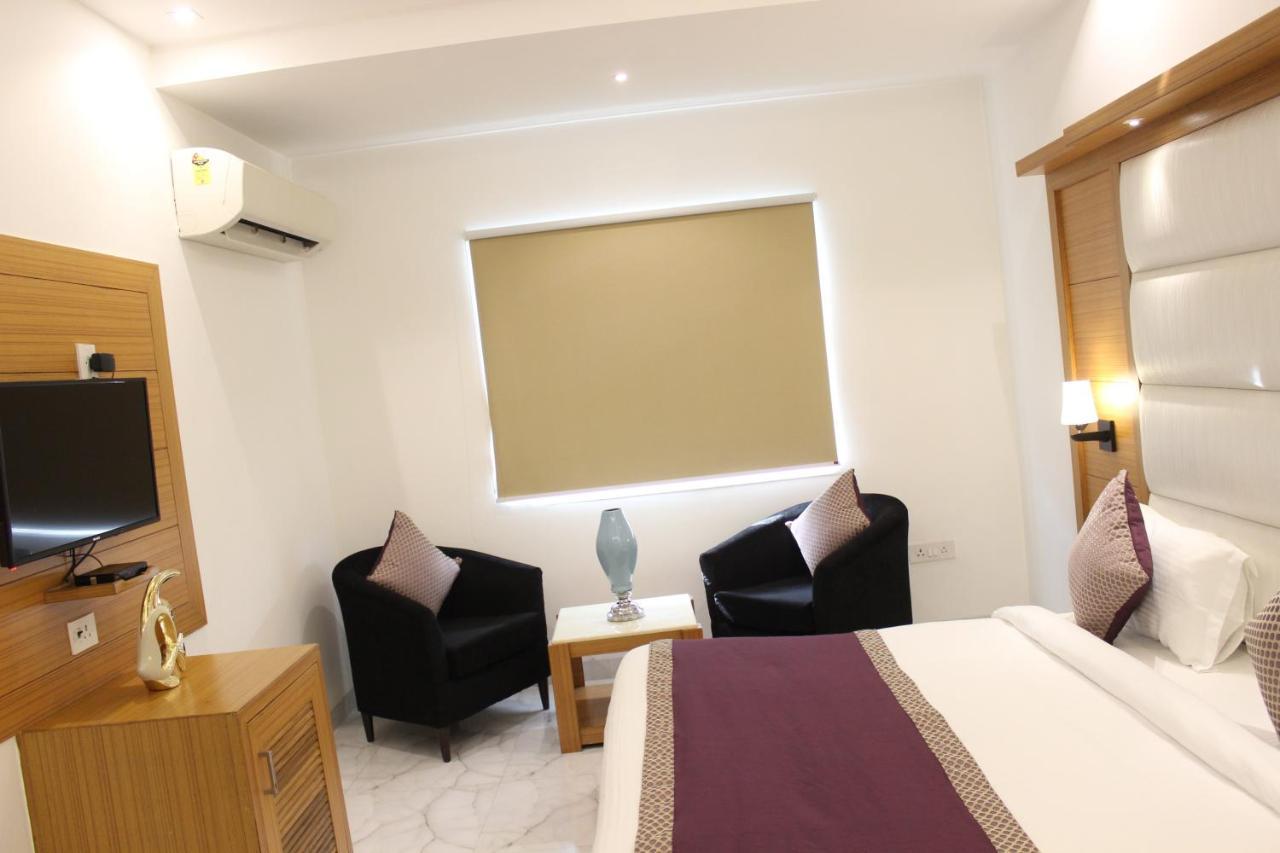 ניו דלהי Hotel Aero Star Near Delhi Airport מראה חיצוני תמונה